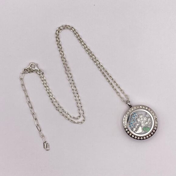 NWOT ORIGAMI OWL Locket Necklace Charms Mom Nana Family Cross Crystals $130 msrp - Picture 3 of 6